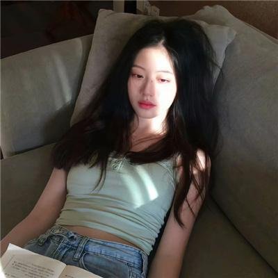 我还在梦中封面