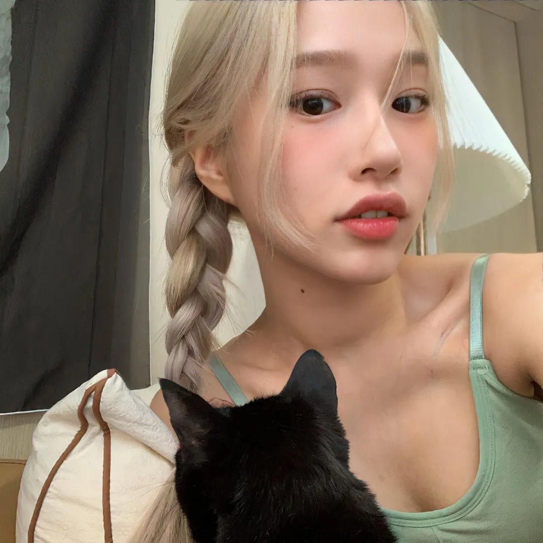 穿越成摸金校尉